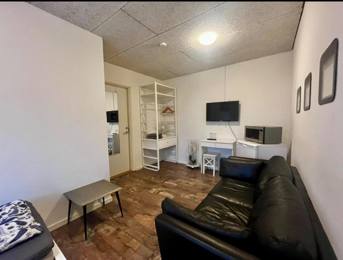 Barneys Rooms Hundige Екстериор снимка