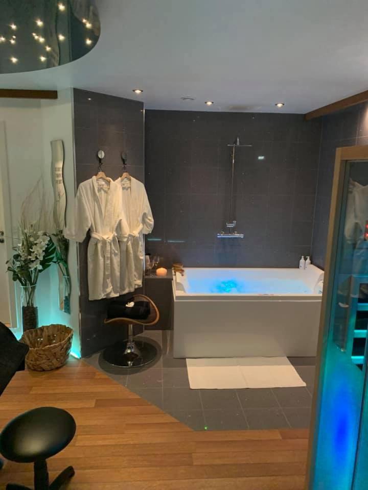 Barneys Rooms Hundige Екстериор снимка