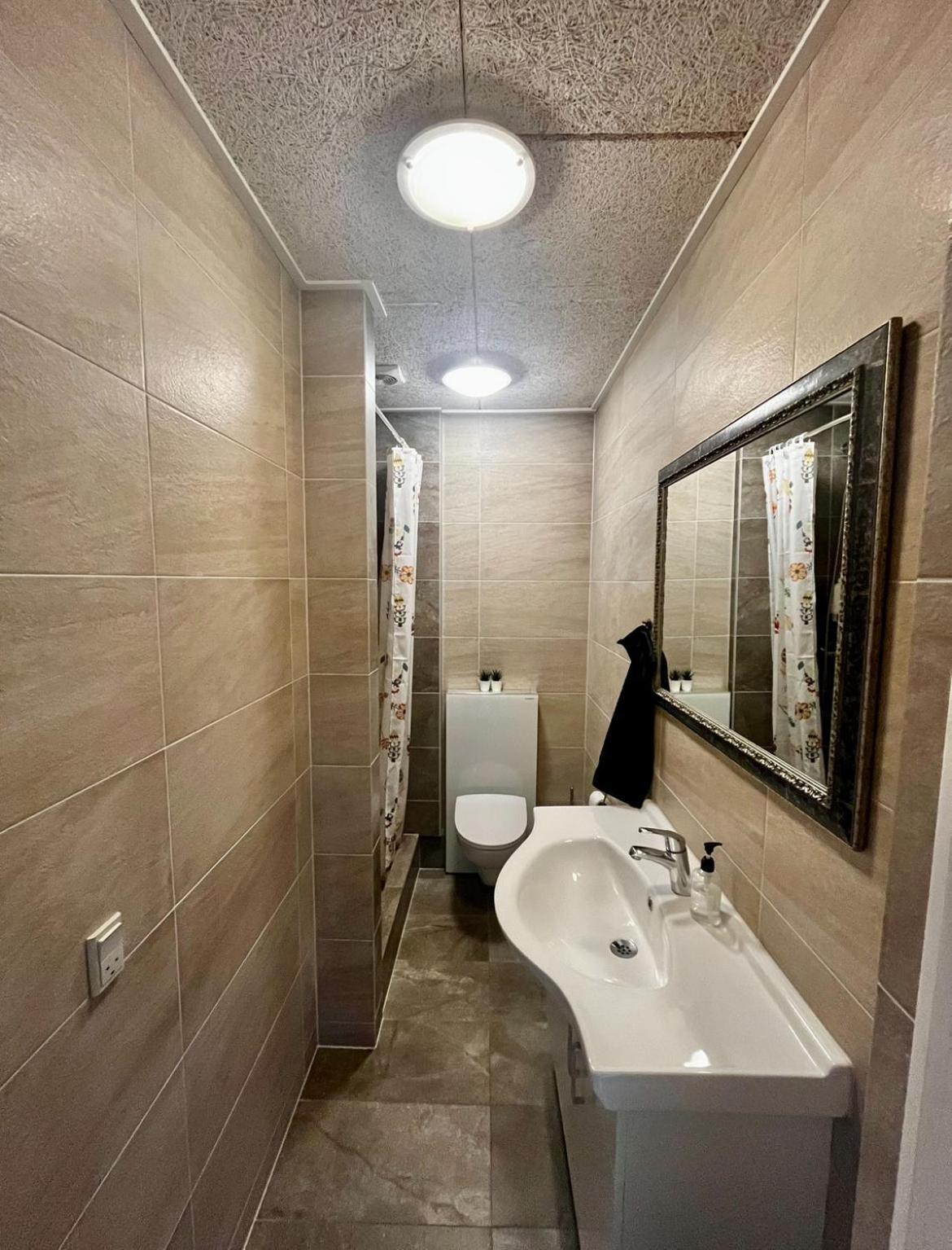 Barneys Rooms Hundige Екстериор снимка